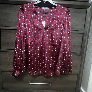 Brand new blouse never wore tag on perfect condition